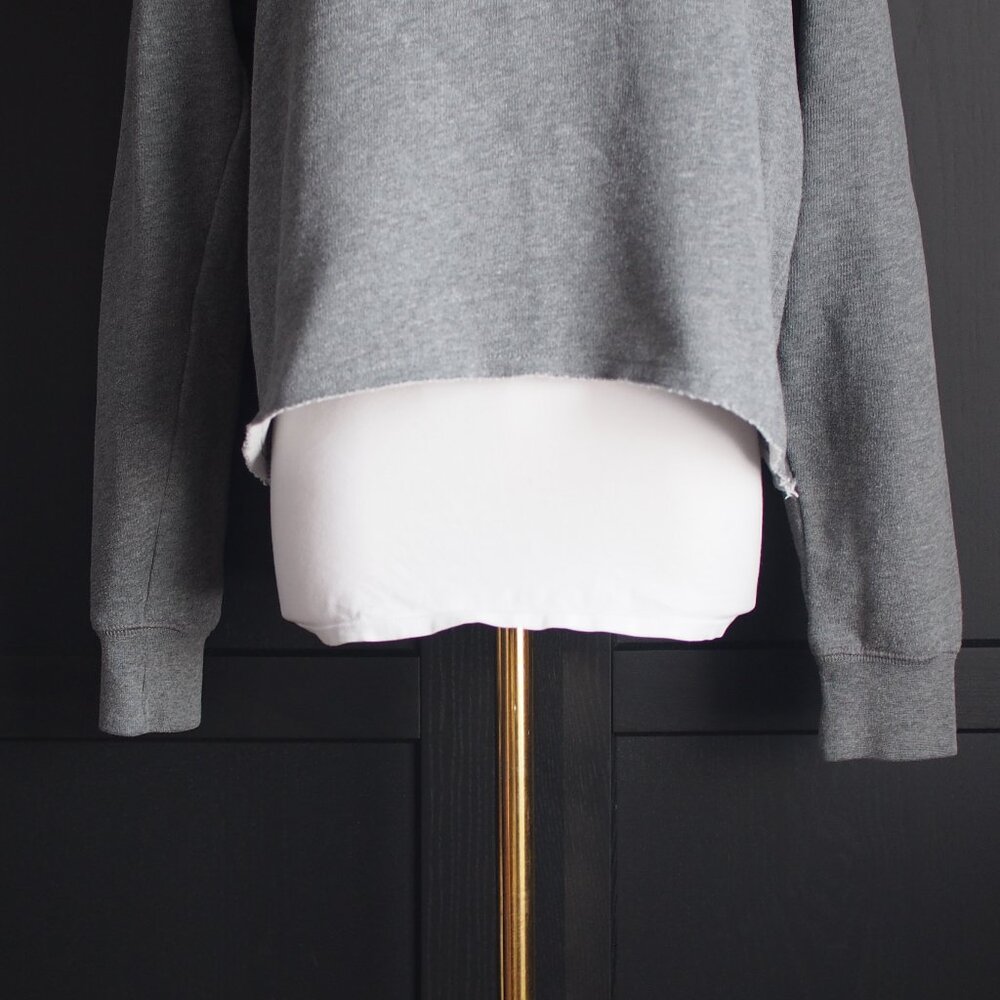 Brunette The Label | Cropped Sweatshirt - Picture 3 of 4